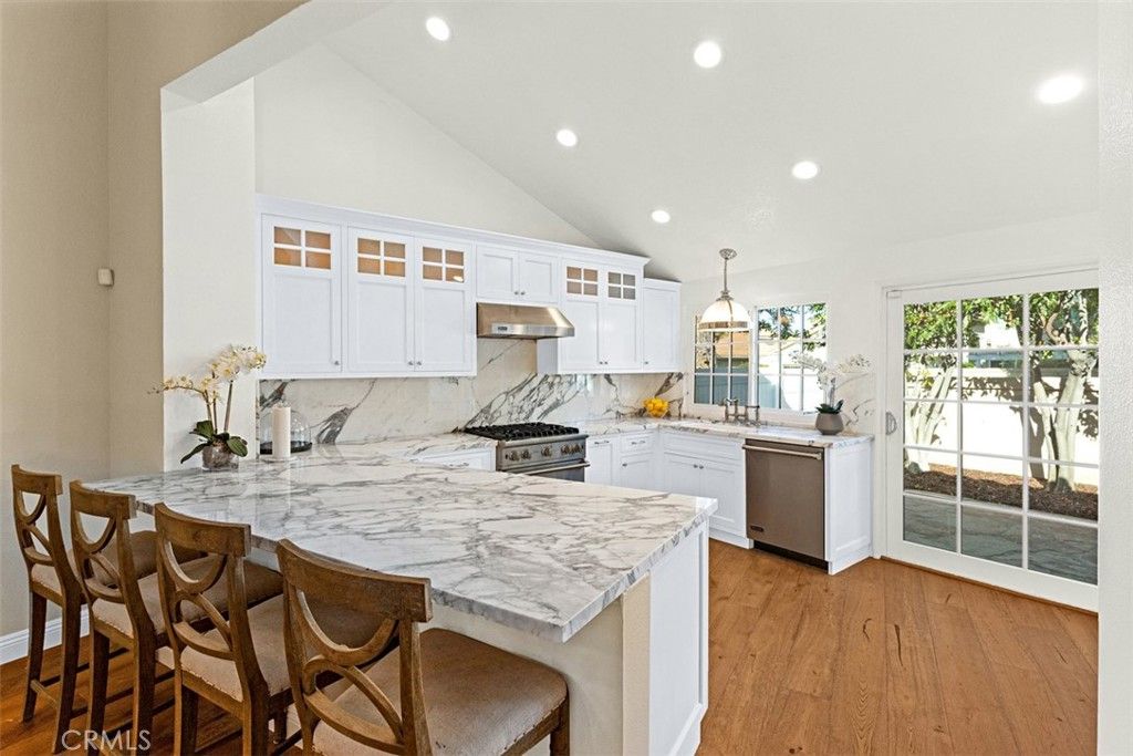 Photo of 3 Del Perlatto, Irvine, CA 92614 (MLS # NP26020080)