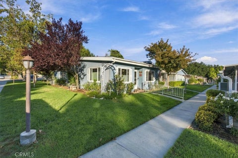 Photo of 19237 Avenue Of The Oaks #D, Newhall, CA 91321 (MLS # SR26211505)