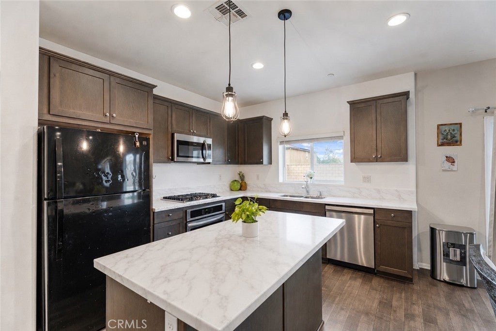 11892 Espola Place