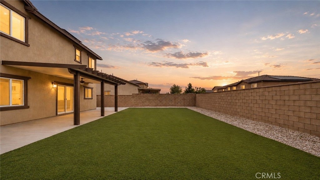 11892 Espola Place