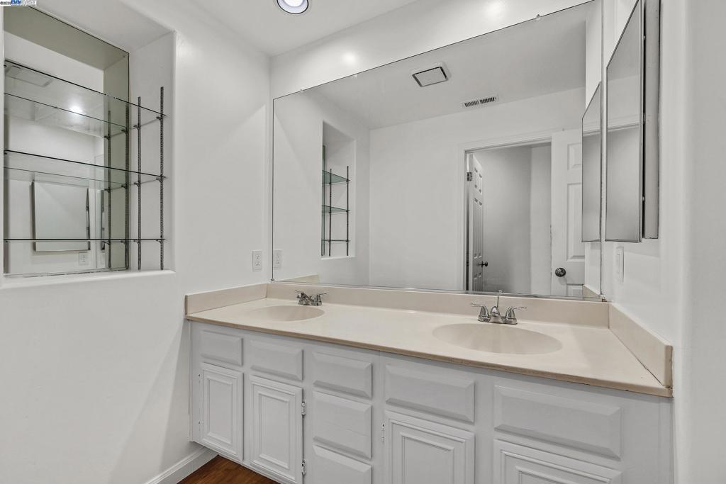 MARINA VISTA - Residential