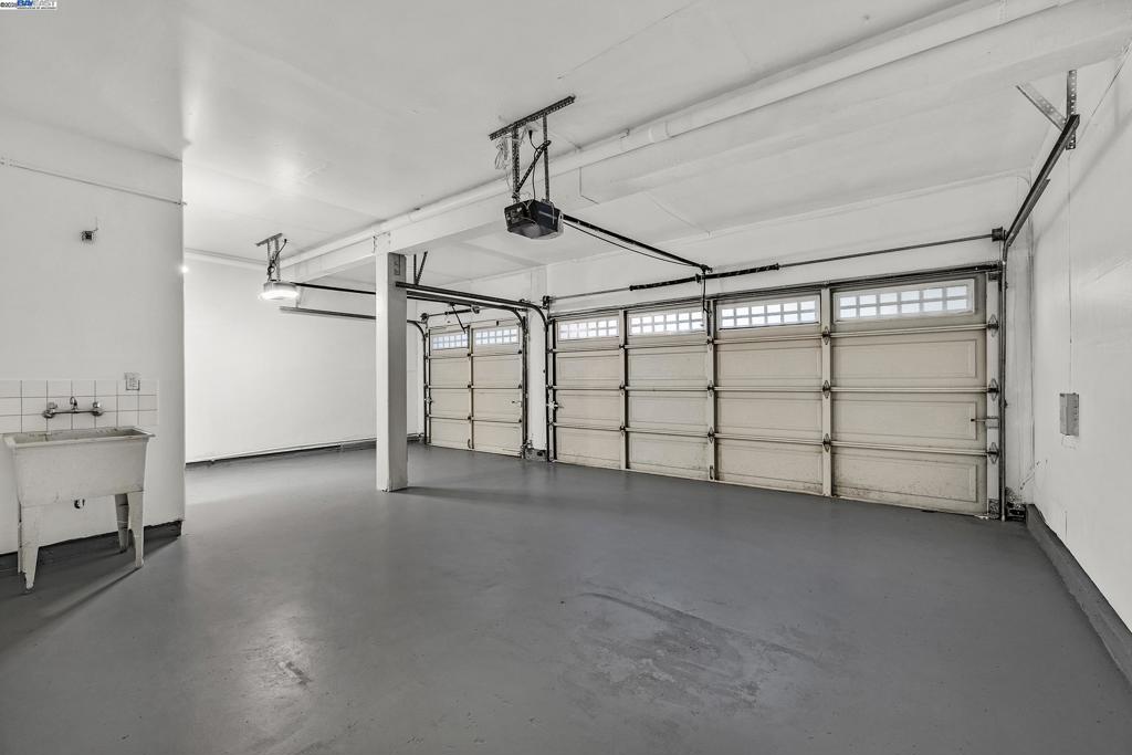 MARINA VISTA - Residential