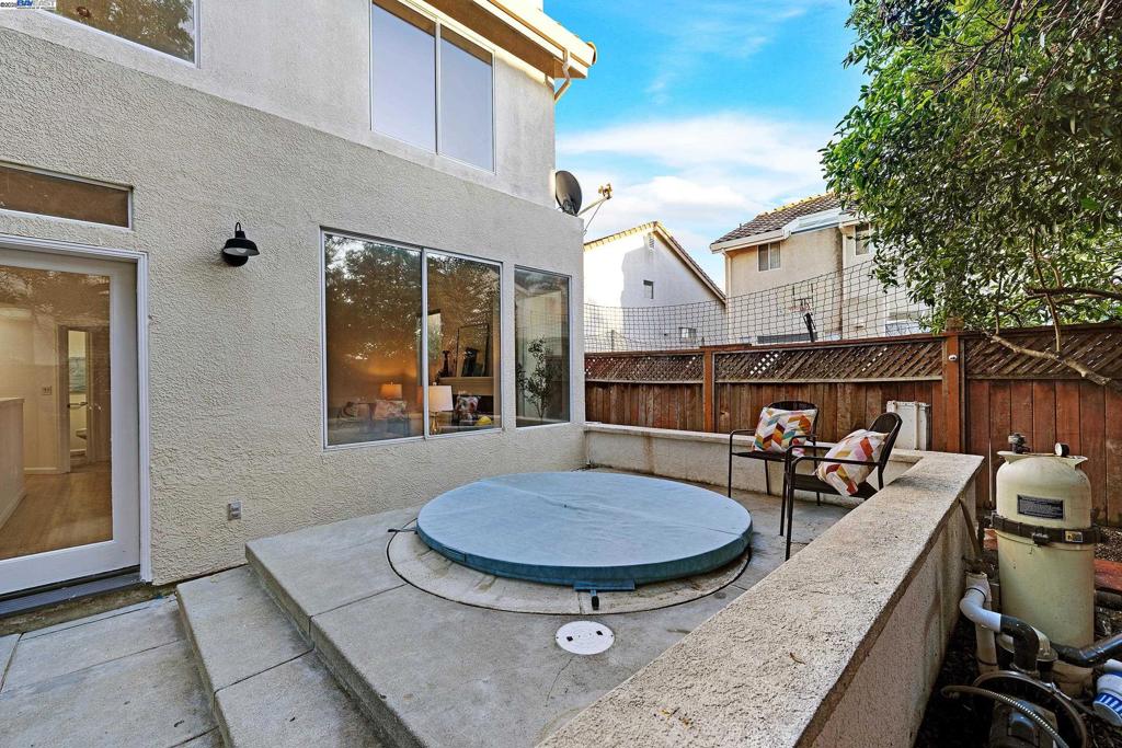 MARINA VISTA - Residential