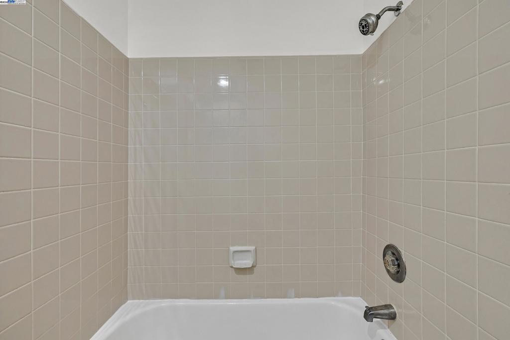 MARINA VISTA - Residential