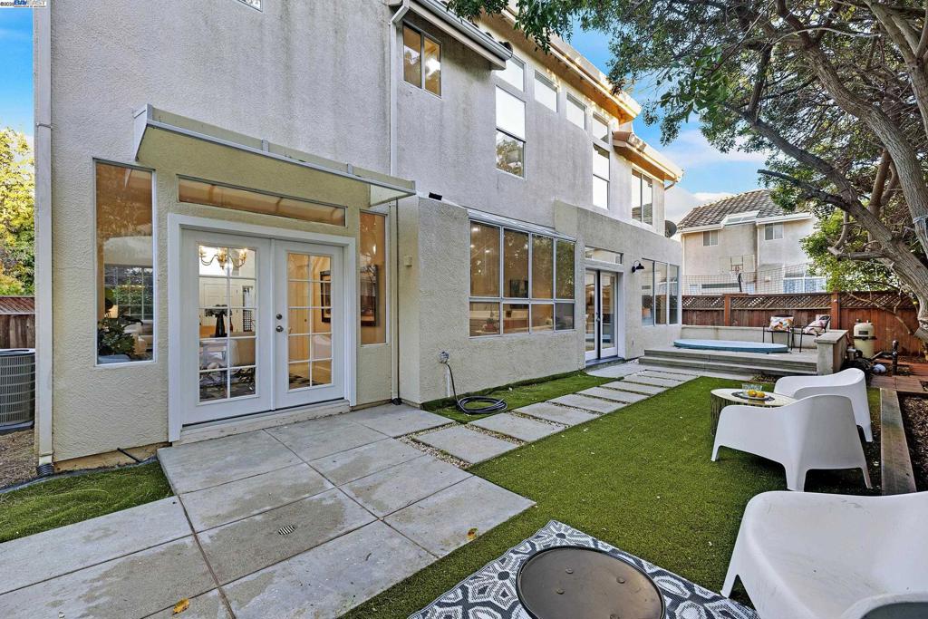 MARINA VISTA - Residential