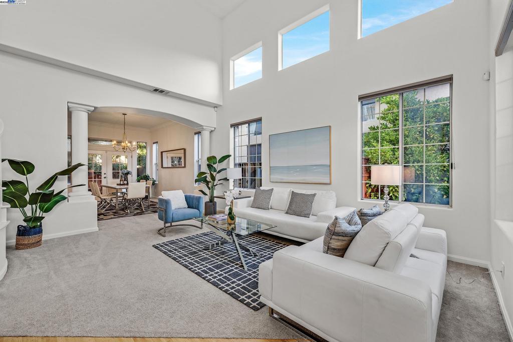 MARINA VISTA - Residential