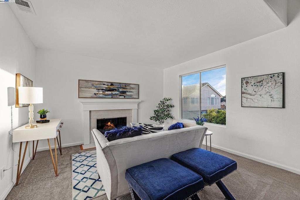 MARINA VISTA - Residential