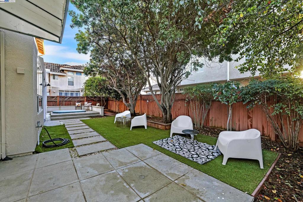 MARINA VISTA - Residential