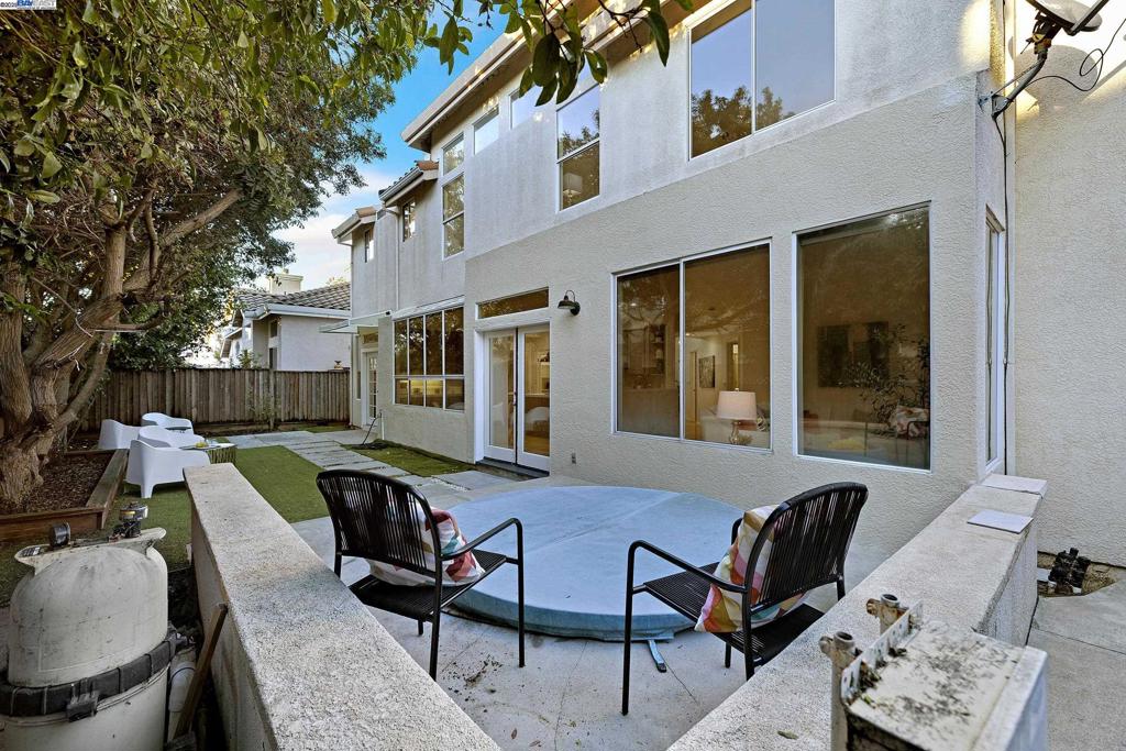 MARINA VISTA - Residential