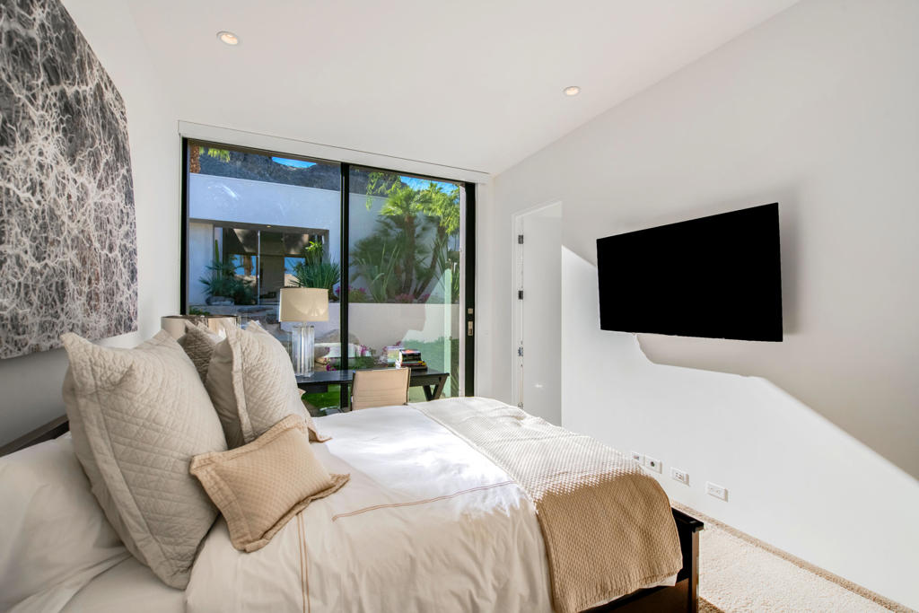 Thunderbird Cove - Residential