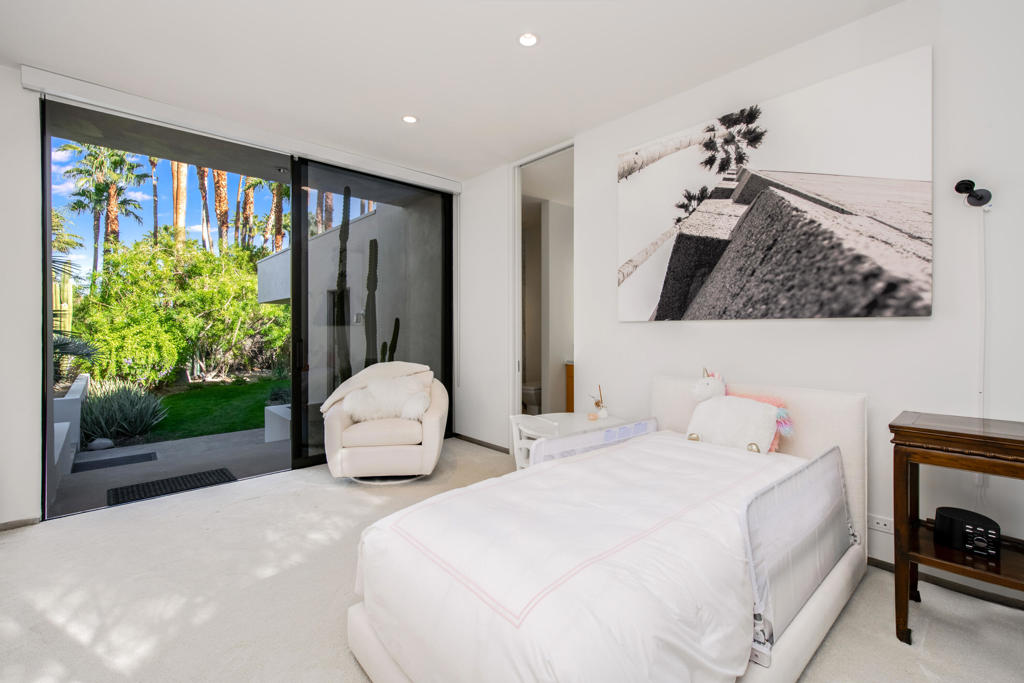 Thunderbird Cove - Residential