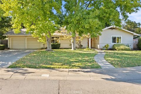 Photo of 7 Canterbury Circle, Chico, CA 95926 (MLS # SN25220893) Photo of 7 Canterbury Circle, Chico, CA 95926 (MLS # SN25220893)