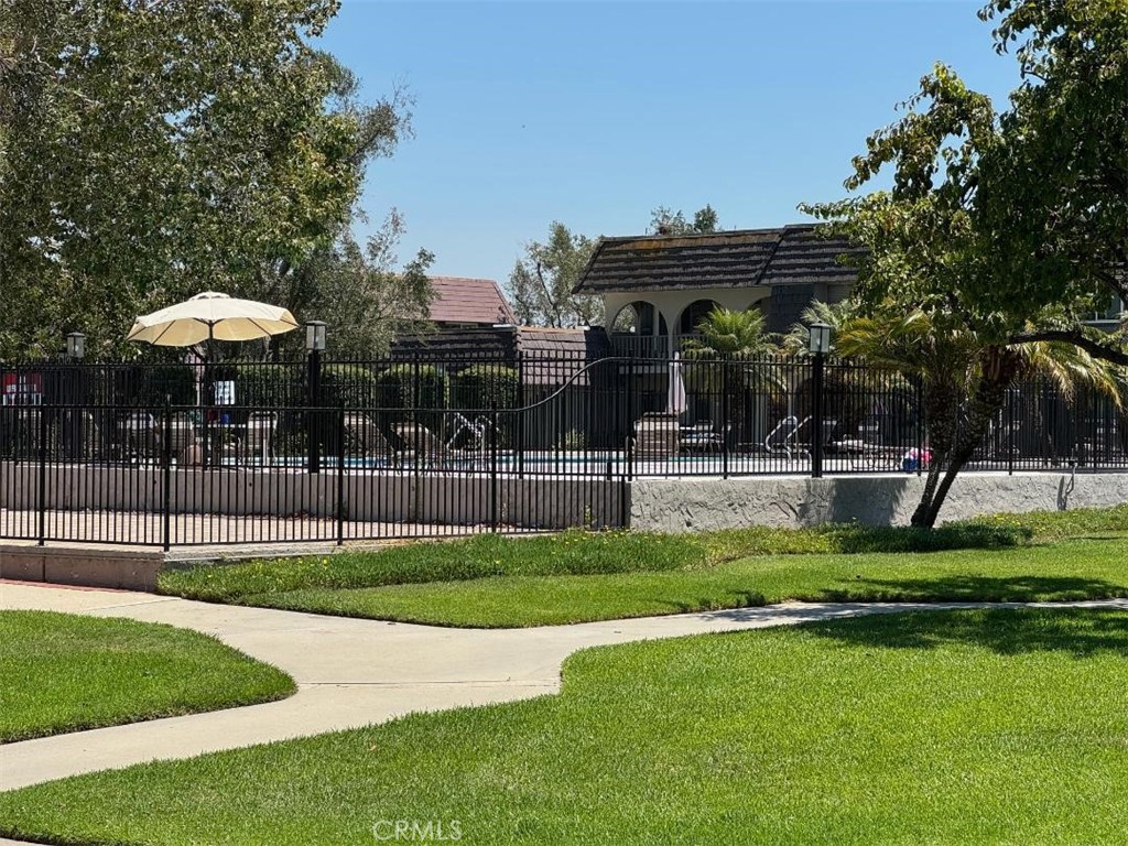 4011 Larwin Avenue