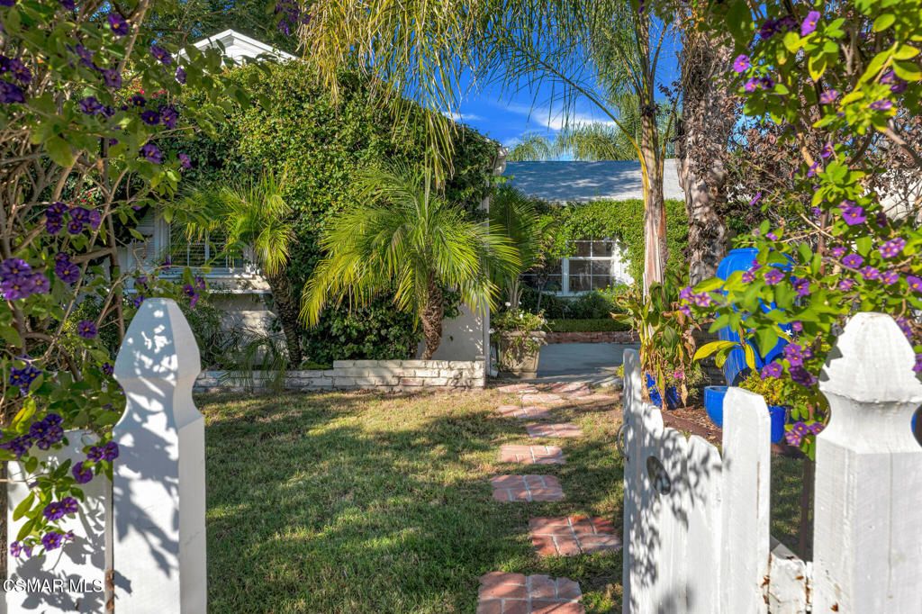 Photo of 17649 Lemay Street, Lake Balboa, CA 91406 (MLS # 225005620)