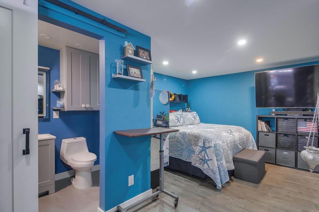 Mission Beach - Residential Income