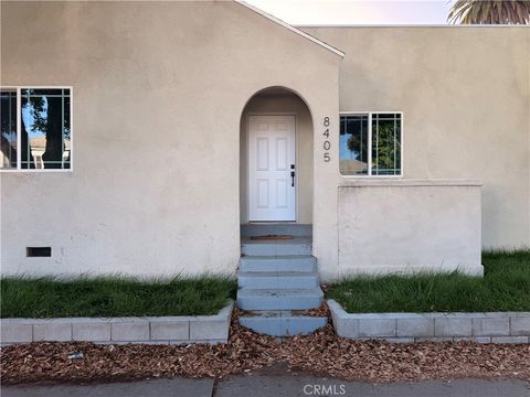 Photo of 8405 Mckinley Avenue, Los Angeles, CA 90001 (MLS # DW26089670)