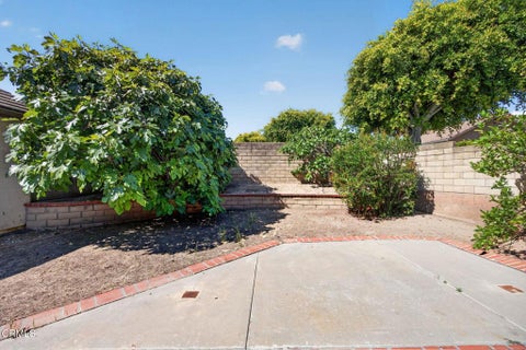 Tiny photo for 192 La Veta Drive, Camarillo, CA 93012 (MLS # V1-36317)