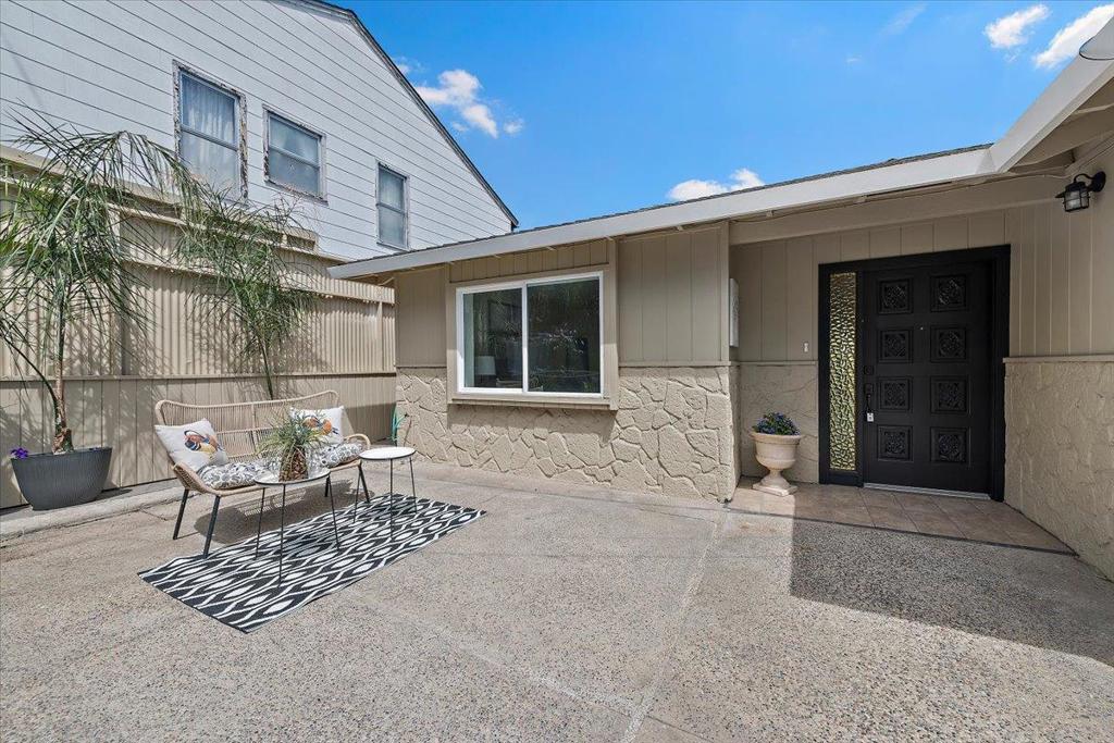 205 Hillcrest Road