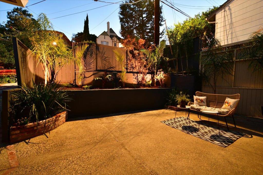 205 Hillcrest Road