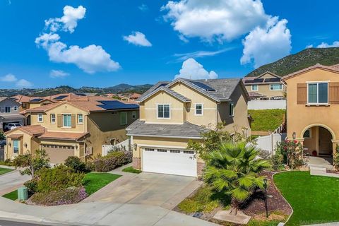 Photo of 310 Falabella Ln Ln, Fallbrook, CA 92028 (MLS # 260002483SD)