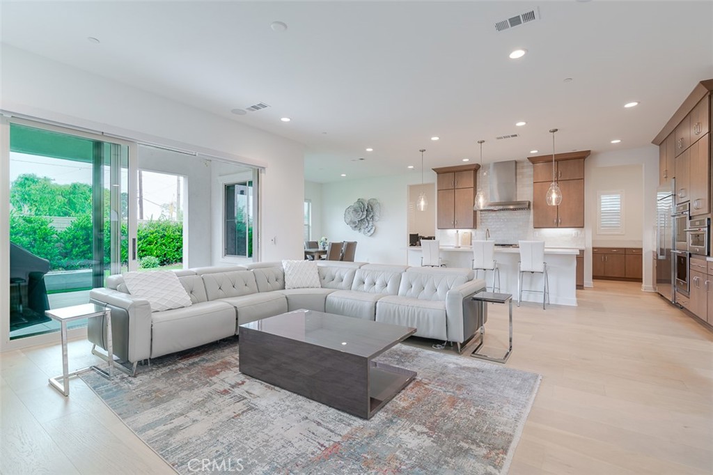 21604 Canyon Cove