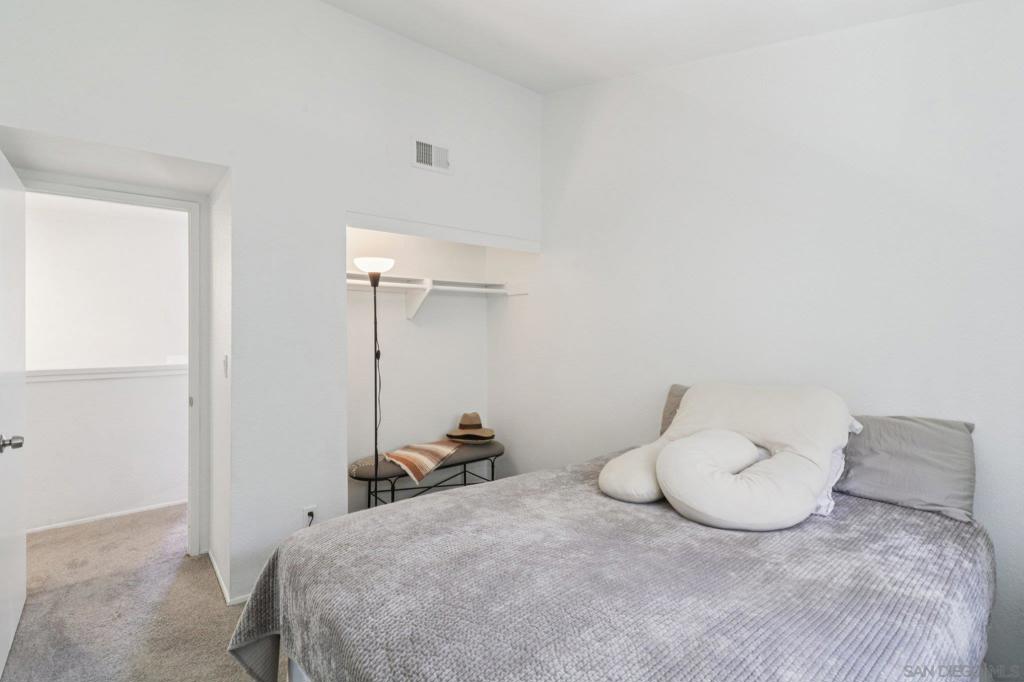 Lakeside - Residential