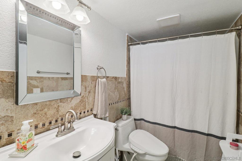 Lakeside - Residential