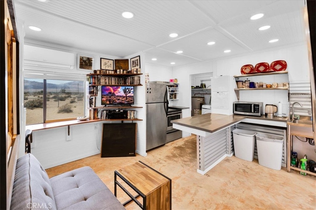 84951 Amboy Road