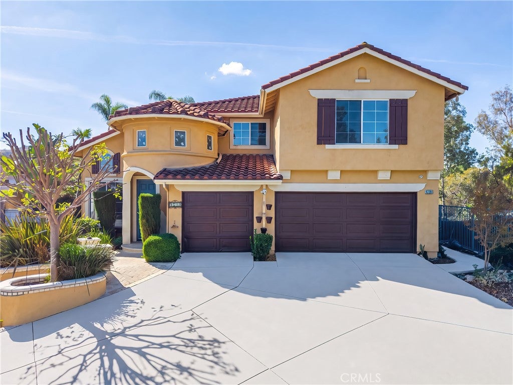 4720 Torrey Pines DR