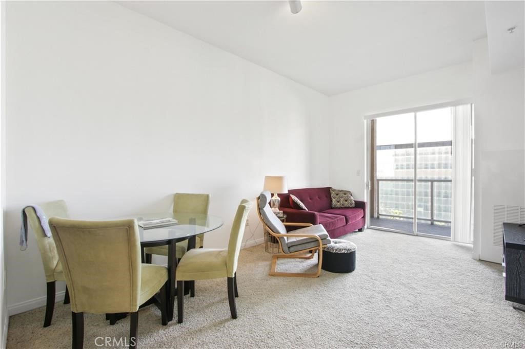 488 E Ocean Boulevard 1109