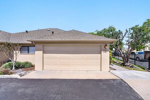 Photo of 112 Nissen Road #4, Salinas, CA 93901 (MLS # ML82043305)