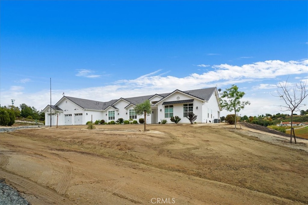 41799 Calle Contento