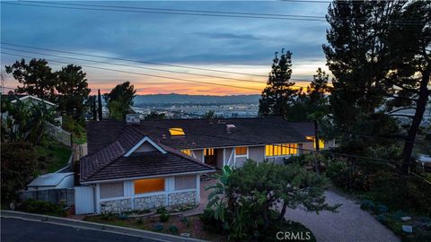 9960 Milburn Sun Valley CA 91352