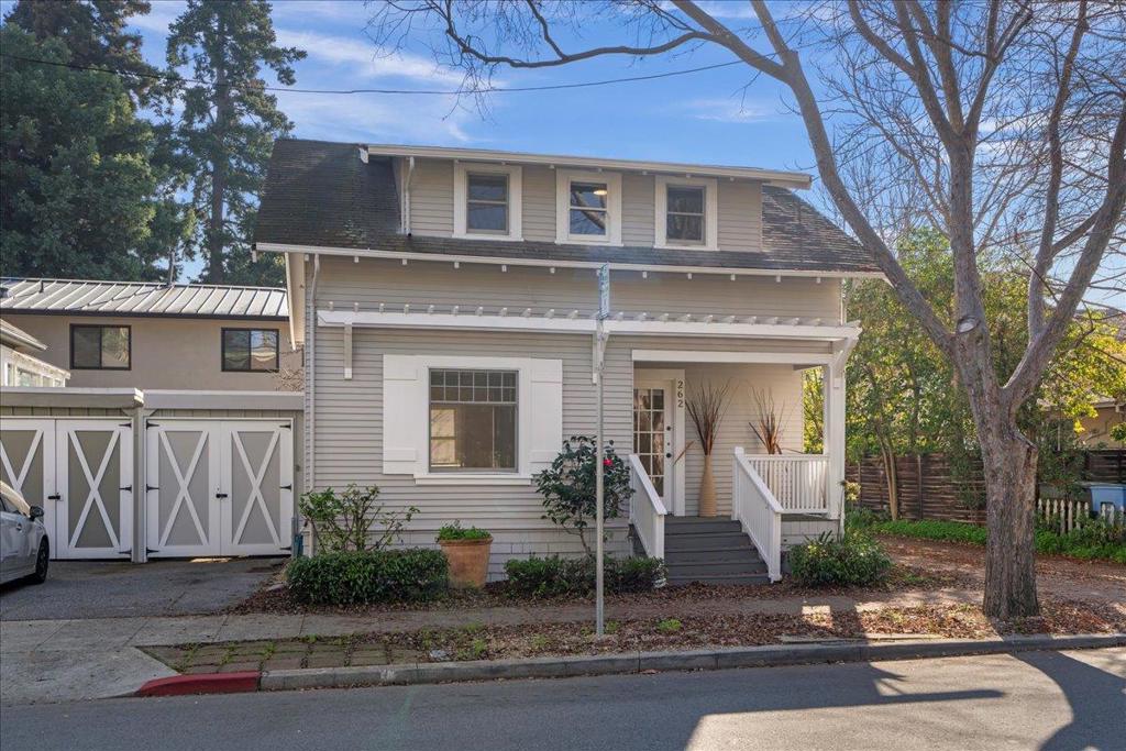 262 Hawthorne Avenue