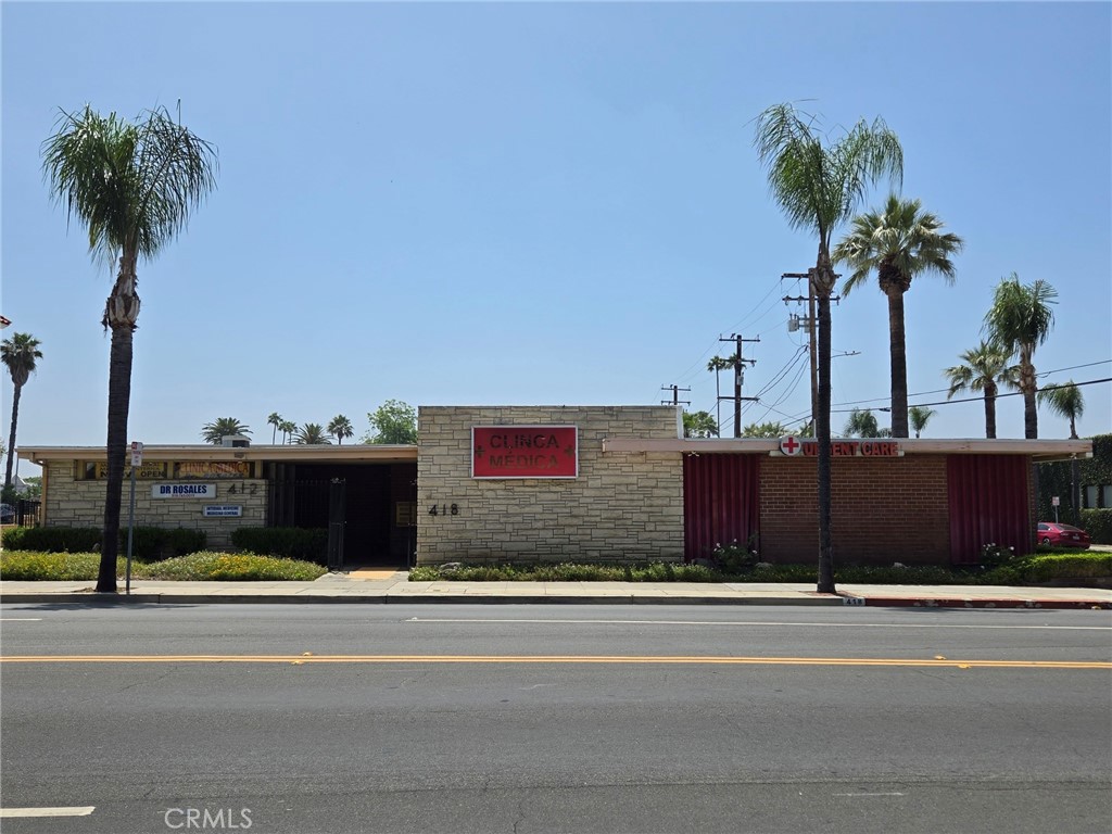 418 San Fernando Mission Boulevard