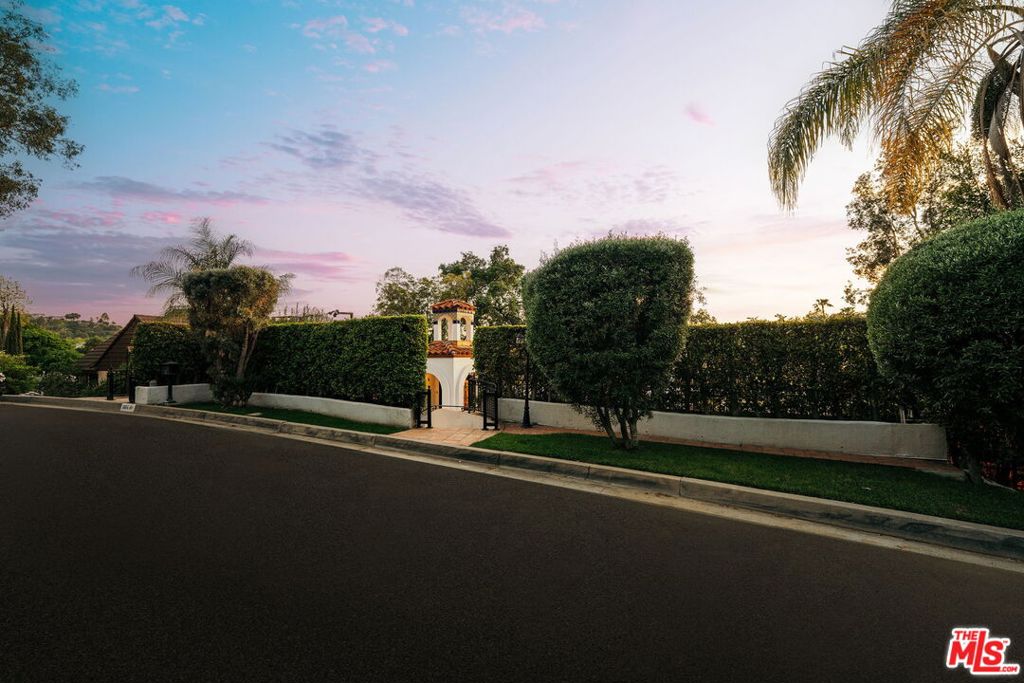 1664 Las Flores Drive