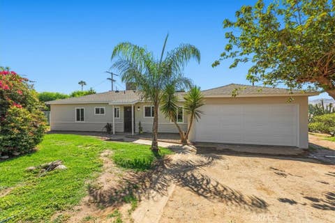 Photo of 2990 Avalon St, Jurupa Valley, CA 92509 (MLS # MB26165767)
