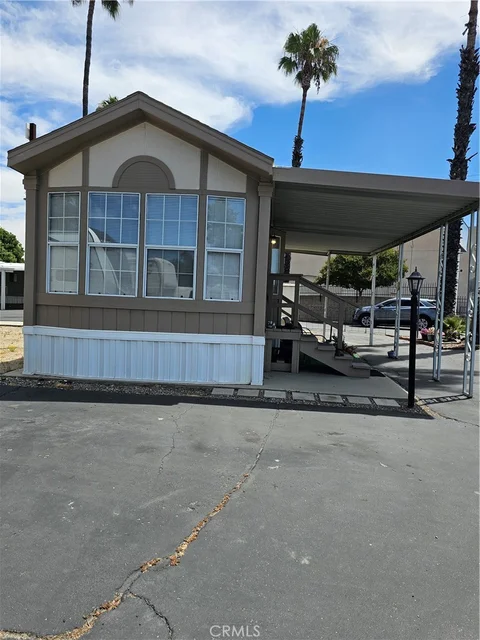 MLS: TR26124673