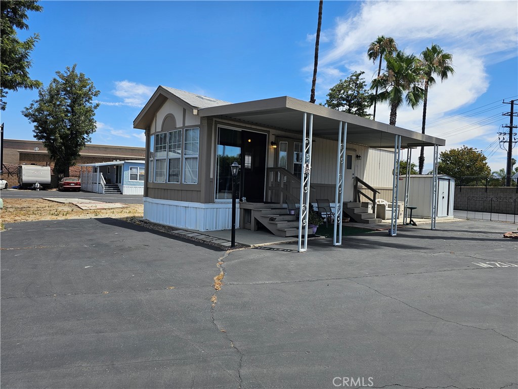 2750 W Acacia M 20