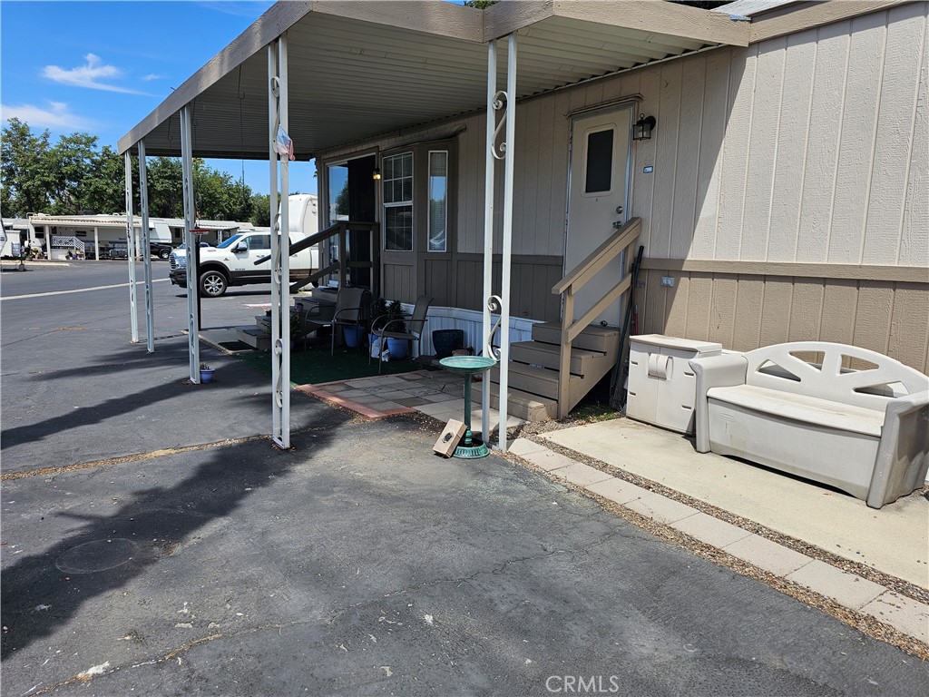 2750 W Acacia M 20