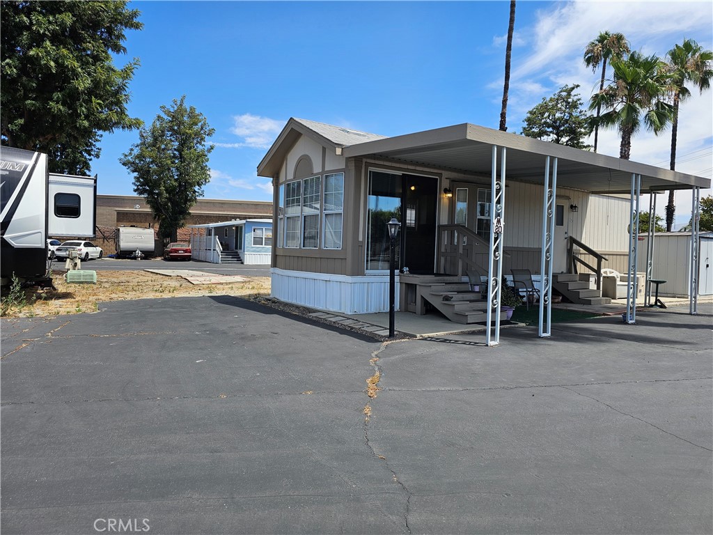 2750 W Acacia M 20