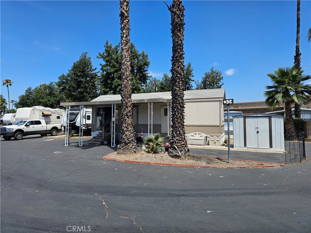 2750 W Acacia M 20