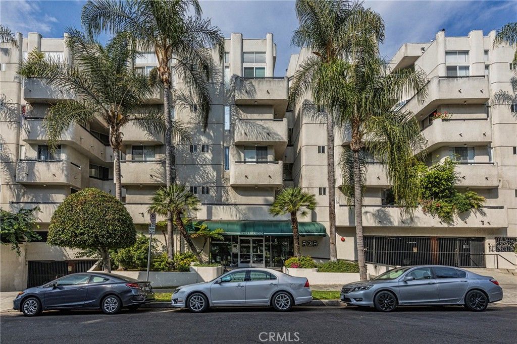Photo of 525 S Berendo Street #314, Los Angeles, CA 90020 (MLS # PW25250301)