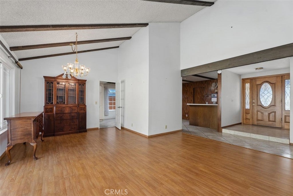309 W Columbine