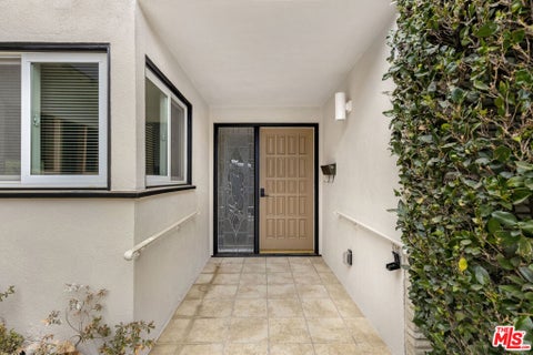 Photo of 4829 Dempsey Avenue, Encino, CA 91436 (MLS # 26855391)