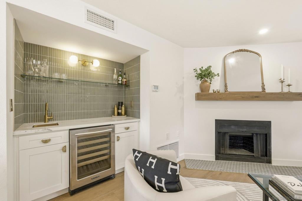 1263 Robinson 13