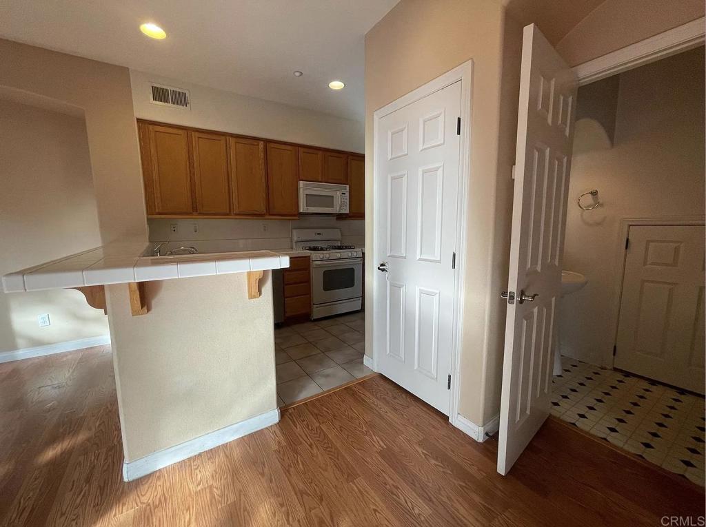 SMS - Residential Lease
