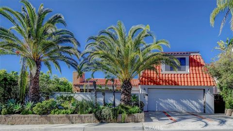 Photo of 751 Bolsana Dr, Laguna Beach, CA 92651 (MLS # NP26015271)