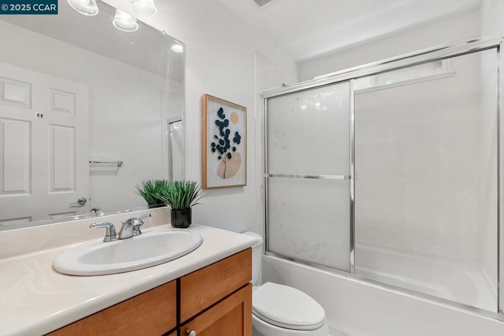 LOS MEDANOS - Residential