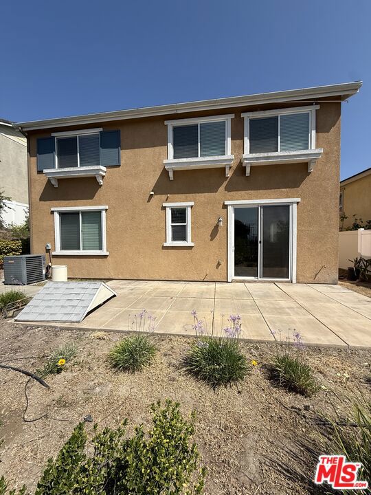 1635 Park Vista Way
